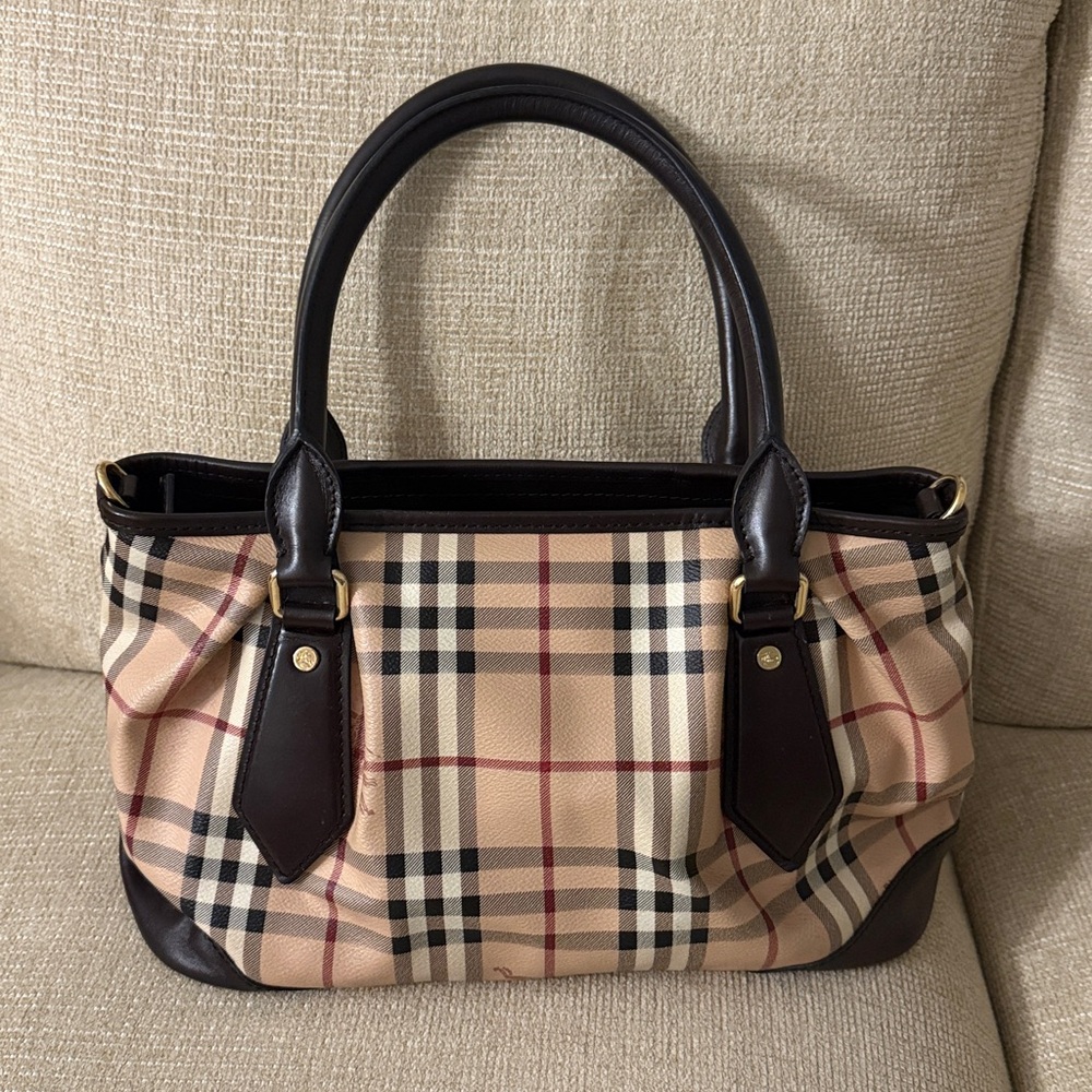 Burberry Beige and Brown Check Shoulder Bag - Picture 2 of 16